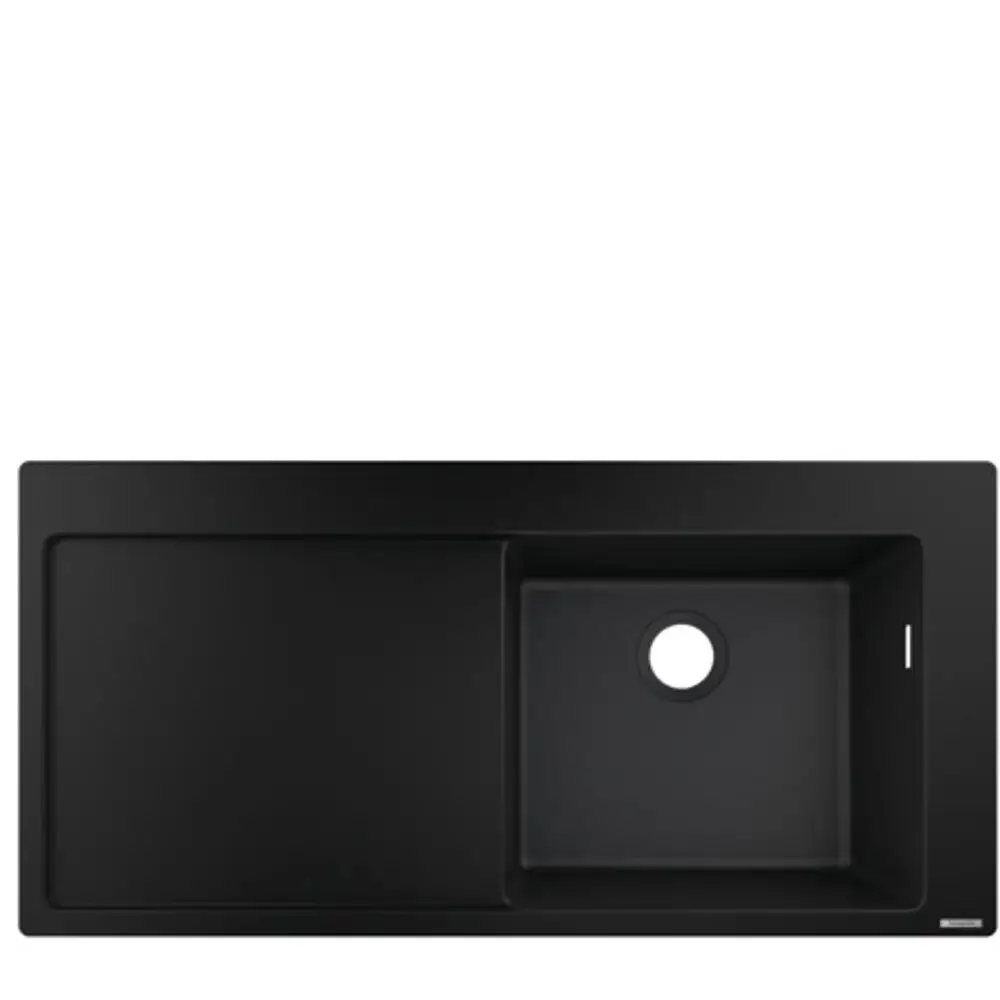 Graphit schwarze Einbauspüle von Hansgrohe mit einer Abtropffläche auf der linken Seite und einem rechteckigen Becken auf der rechten Seite.